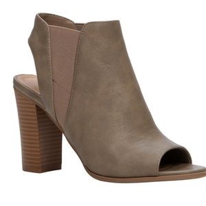 tan open toe slingback bootie NWT